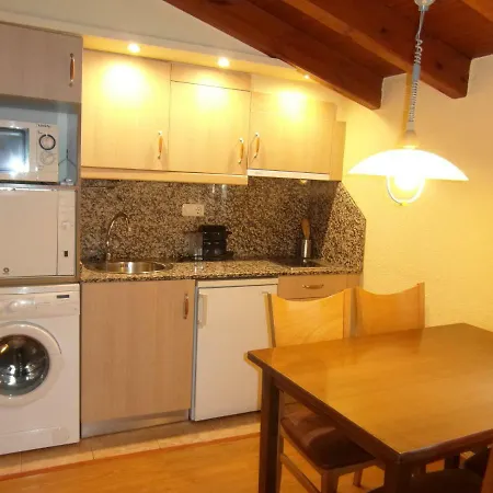 B08 - Mayor 22, 3º - Villmor Apartment *