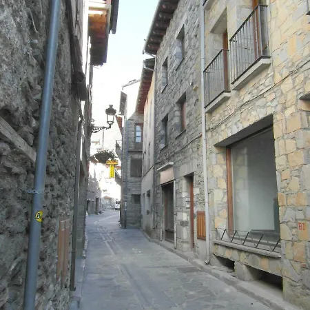 B08 - Mayor 22, 3º - Villmor * Benasque